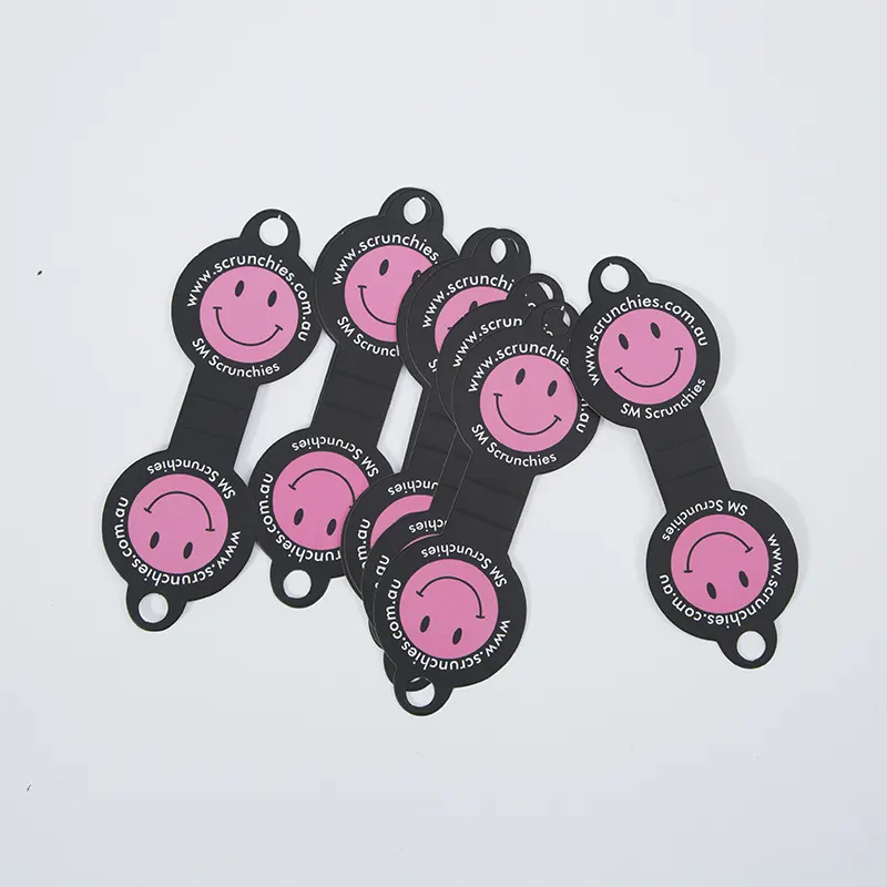 Perché scegliere i biglietti per collana con logo per il tuo marchio di gioielli?